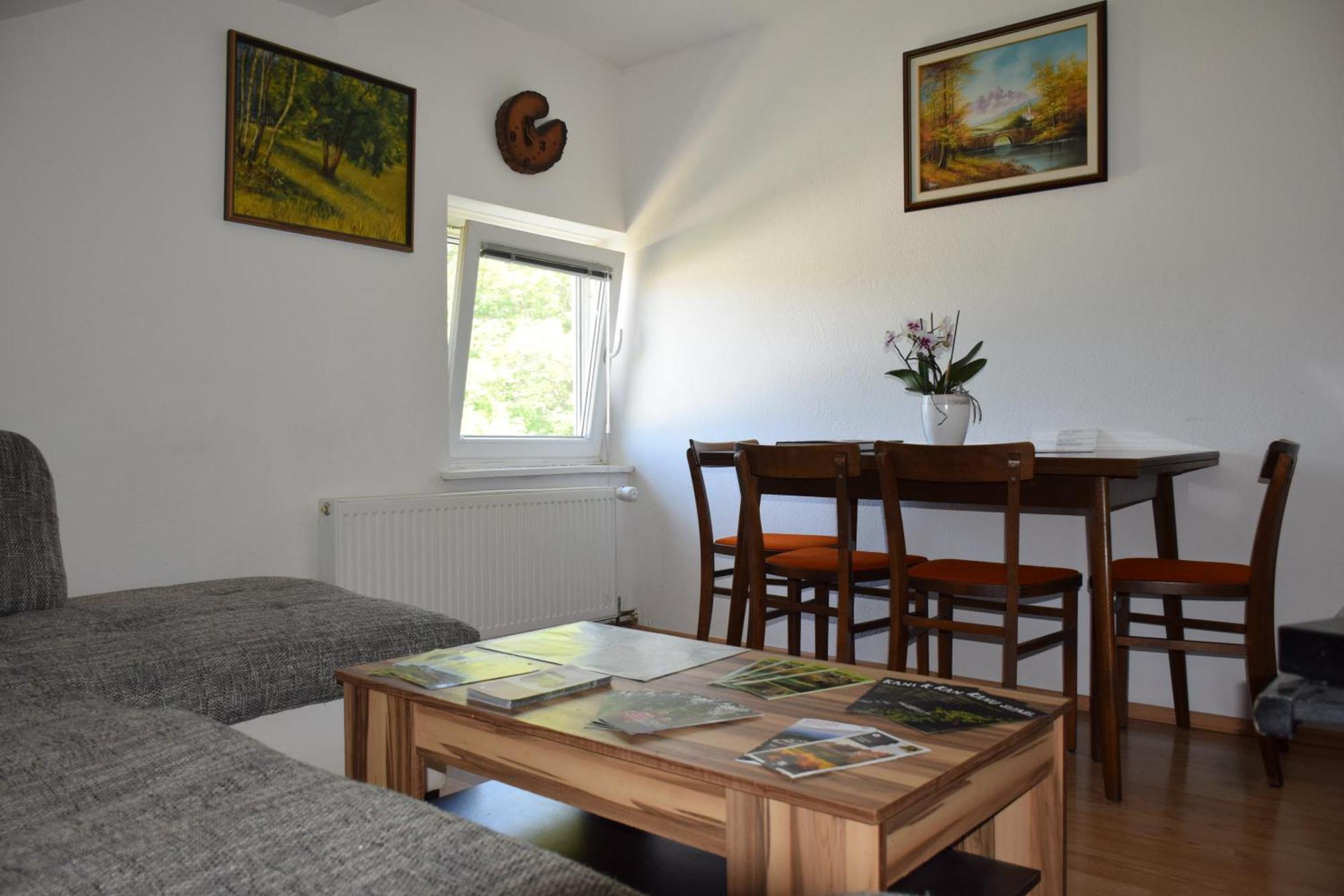 Apartma Narava Begunje pri Cerknici الغرفة الصورة